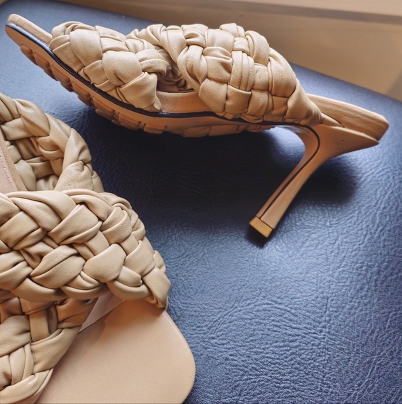 Bottega Veneta Woven Sandals 41 - Picture 3 of 10